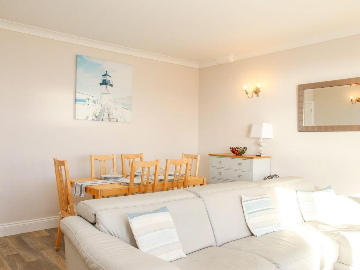 Ocean Watch 5 Apartment Weymouth Exterior photo